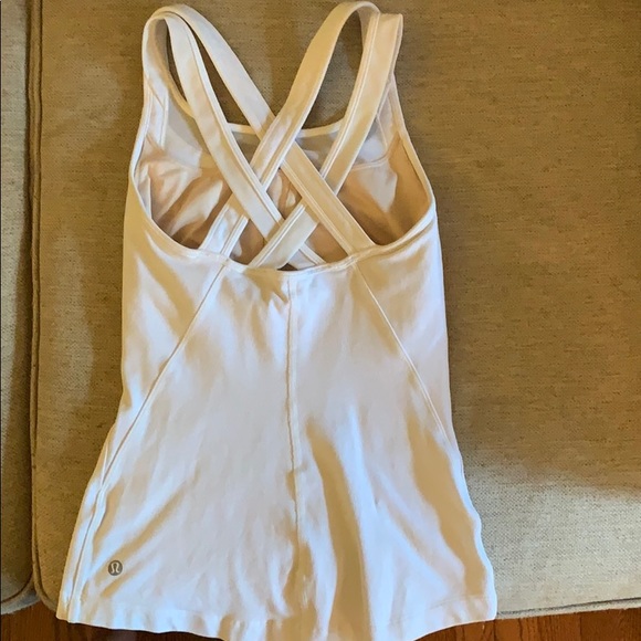 LuLulemon white workout tank. Pads removed. - Picture 2 of 3